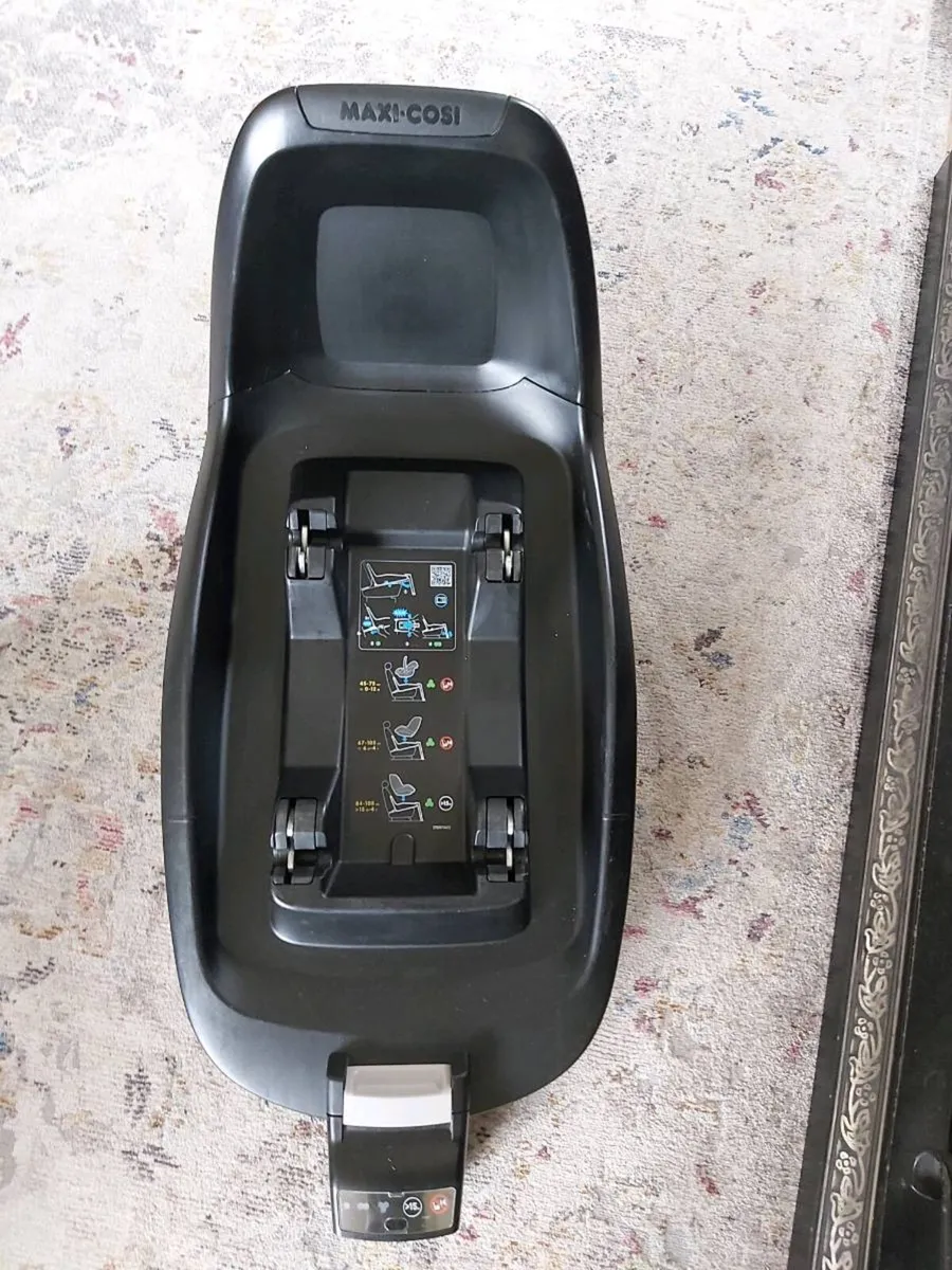 Maxi cosi family isofix base