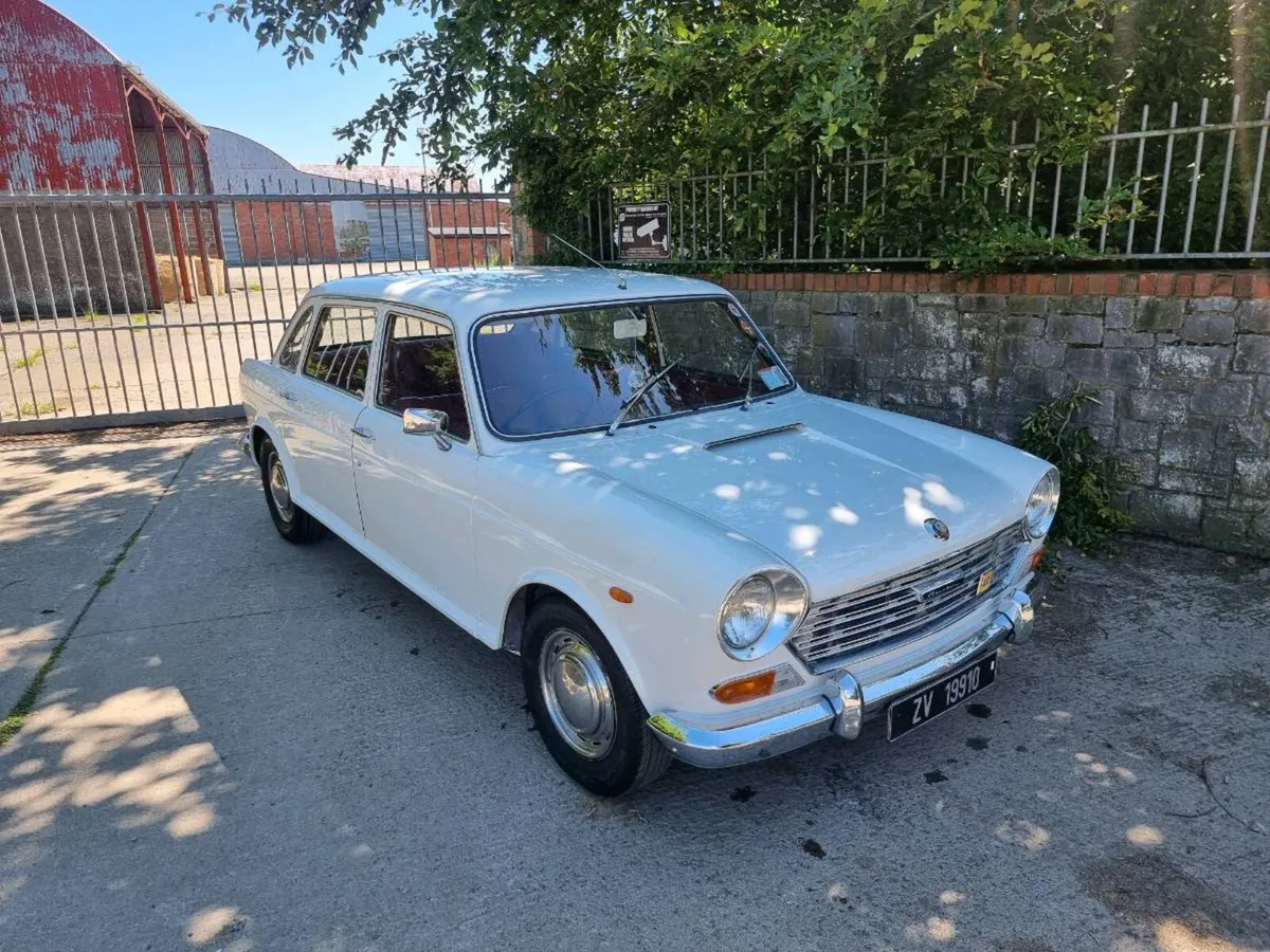 72 Austin 1800 poss px. - Image 4