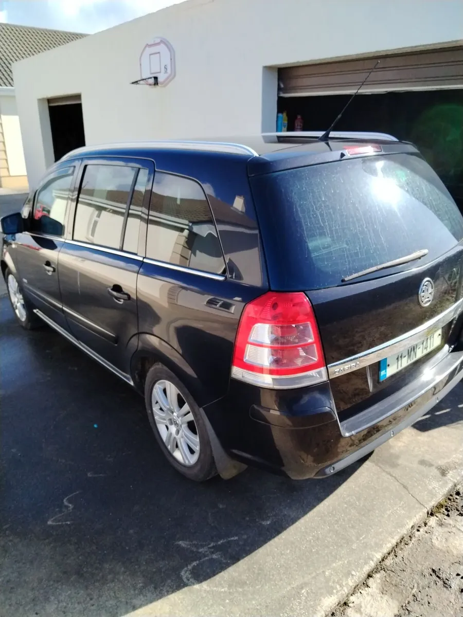Car - Image 1