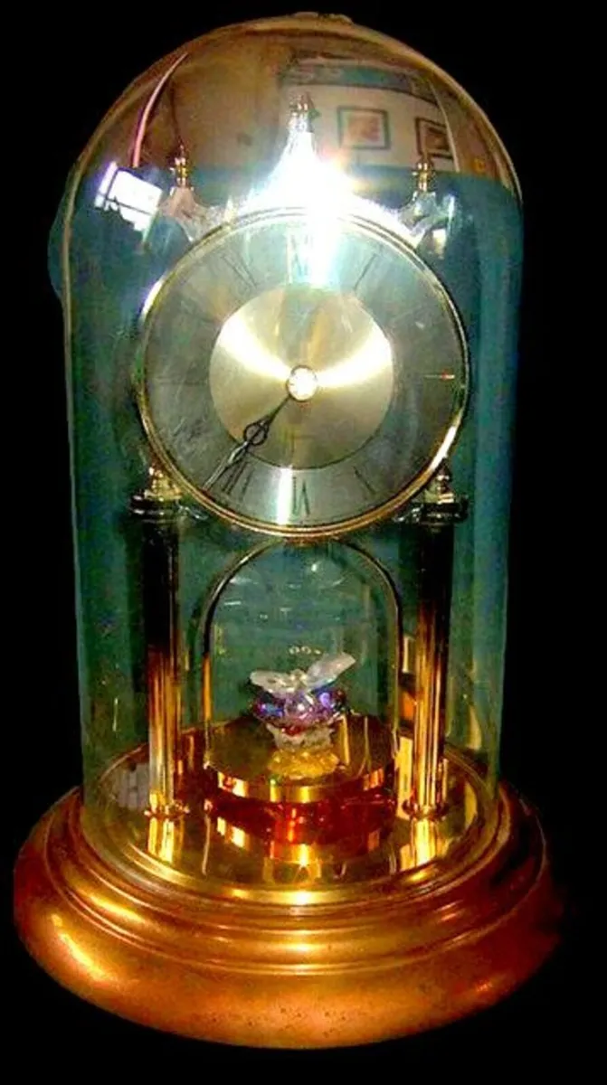 Vintage Hermle "Butterfly" Dome Anniversary Clock - Image 3