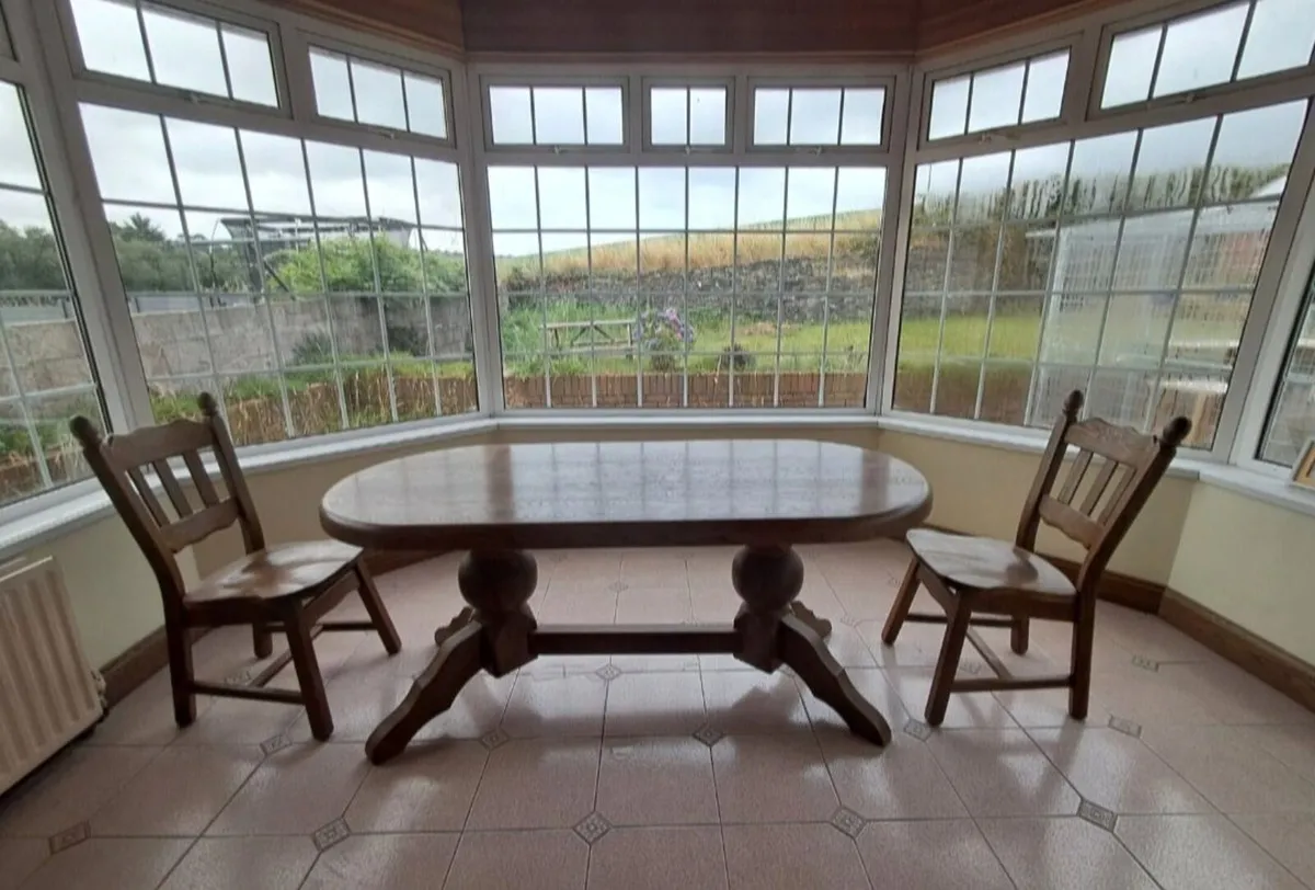 Table and 6 Chairs