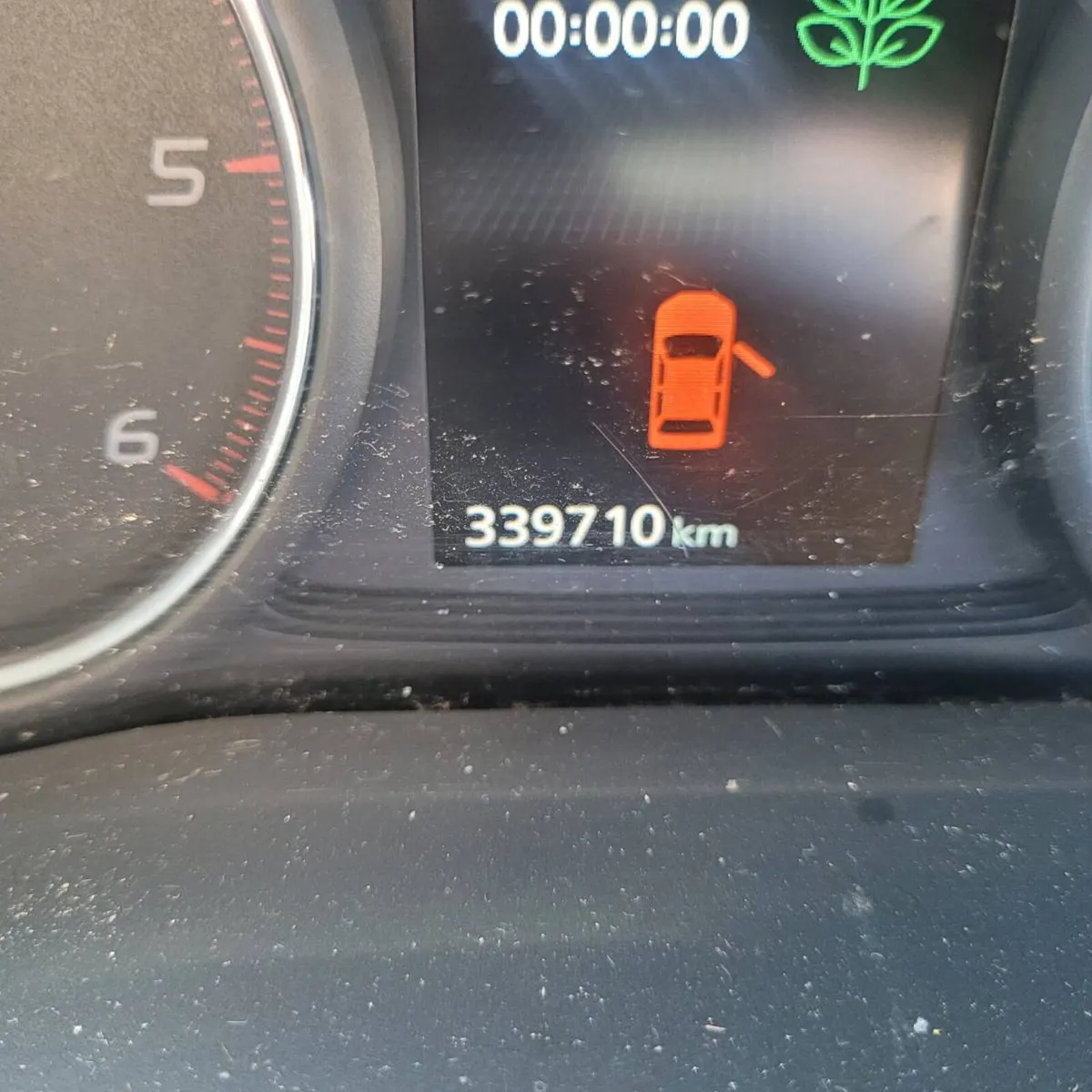 Mitsubishi Outlander 2016 - Image 2