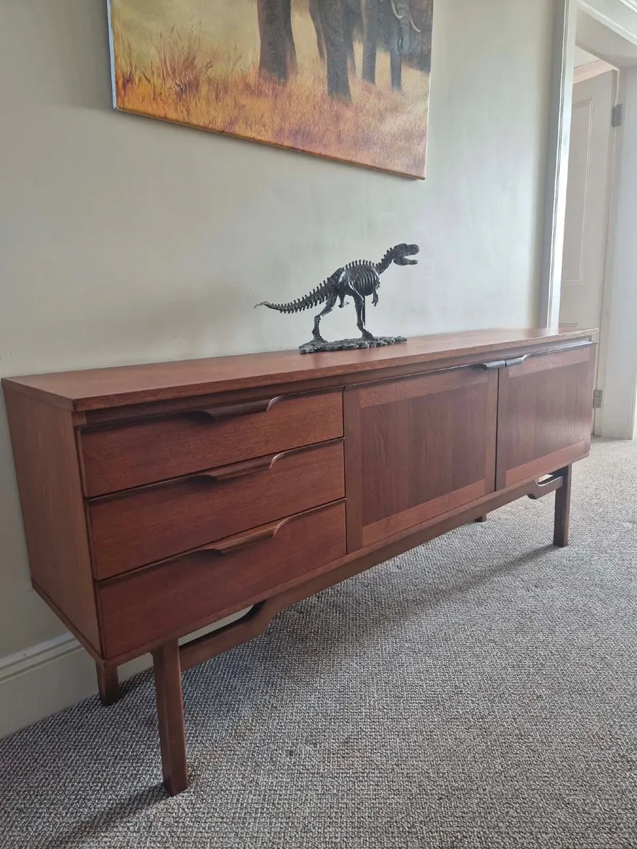 Mid century sideboard - Image 1