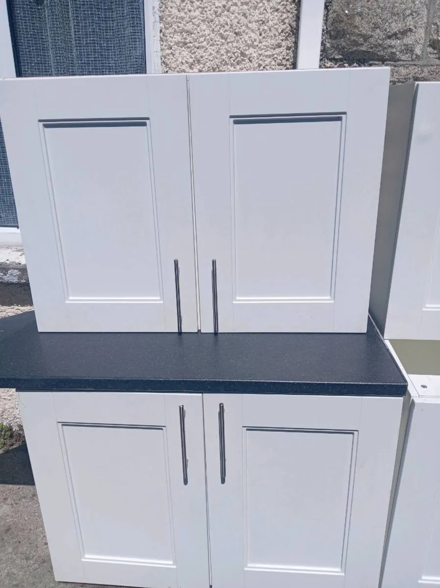 Kitchen units - Image 2