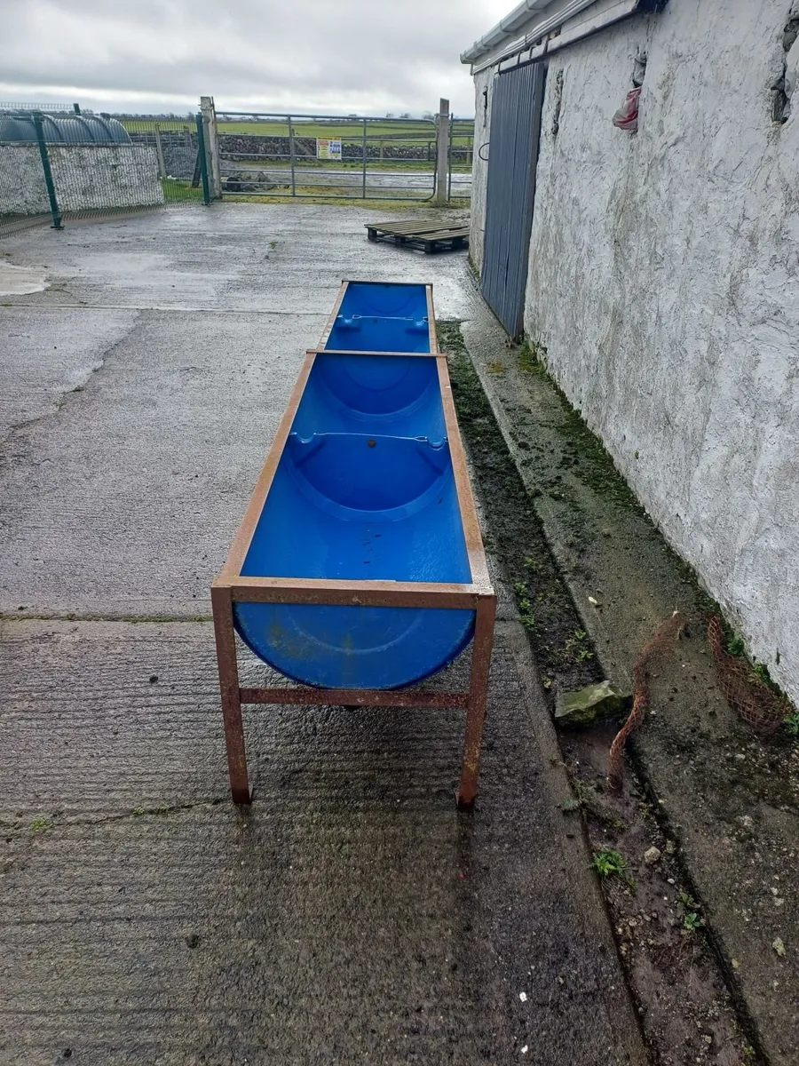 Feeding troughs. - Image 2