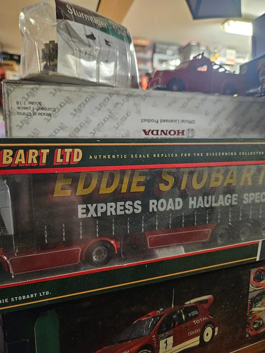 Corgi MAN Tractor Unit Eddie Stobart Curtainside - Image 2