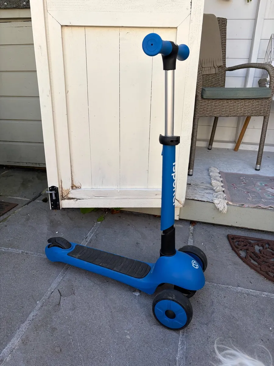 Scooter - Image 1