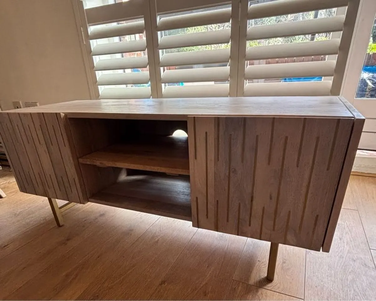 TV Stand / Media Console - Image 4