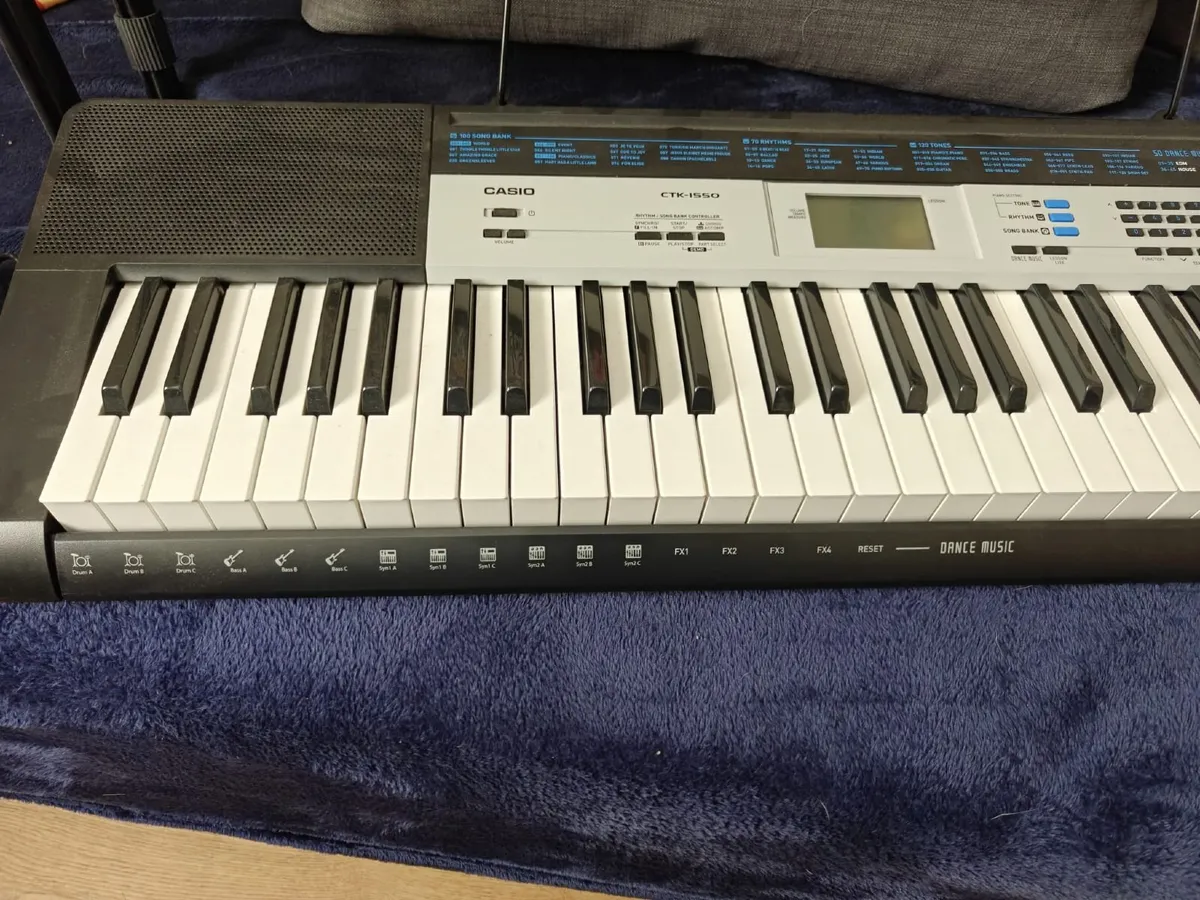 Casio keyboard CTK-1550 & stand - Image 2