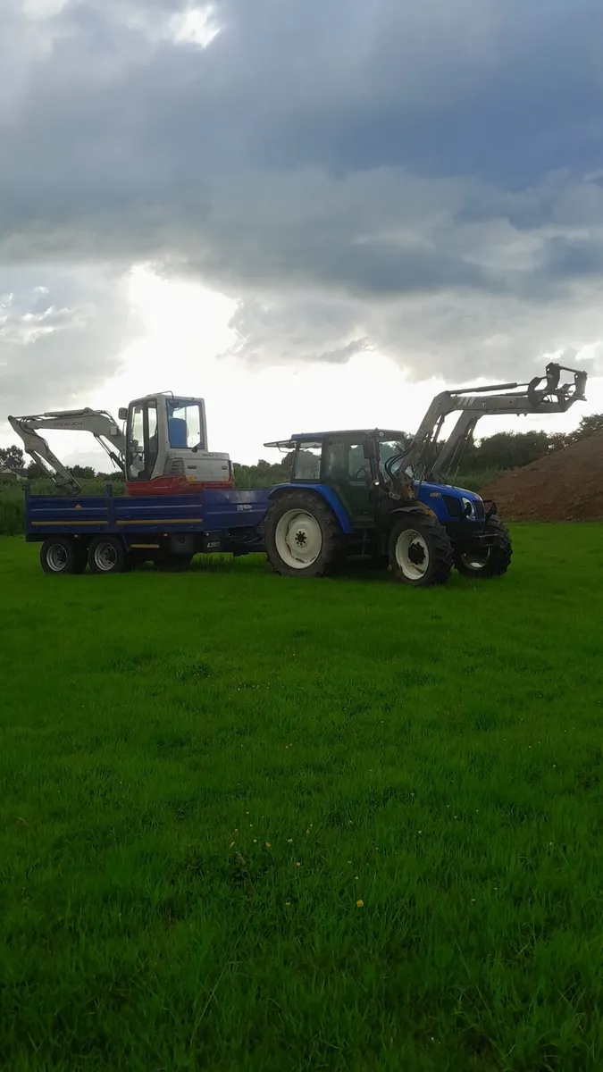 Mini digger and driver hire - Image 1