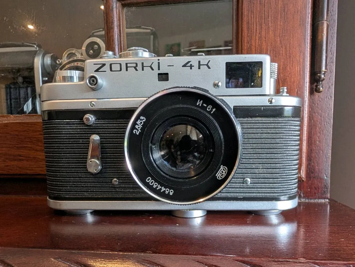Vintage Zorki 4K Rangefinder Camera + Industar-61 - Image 1