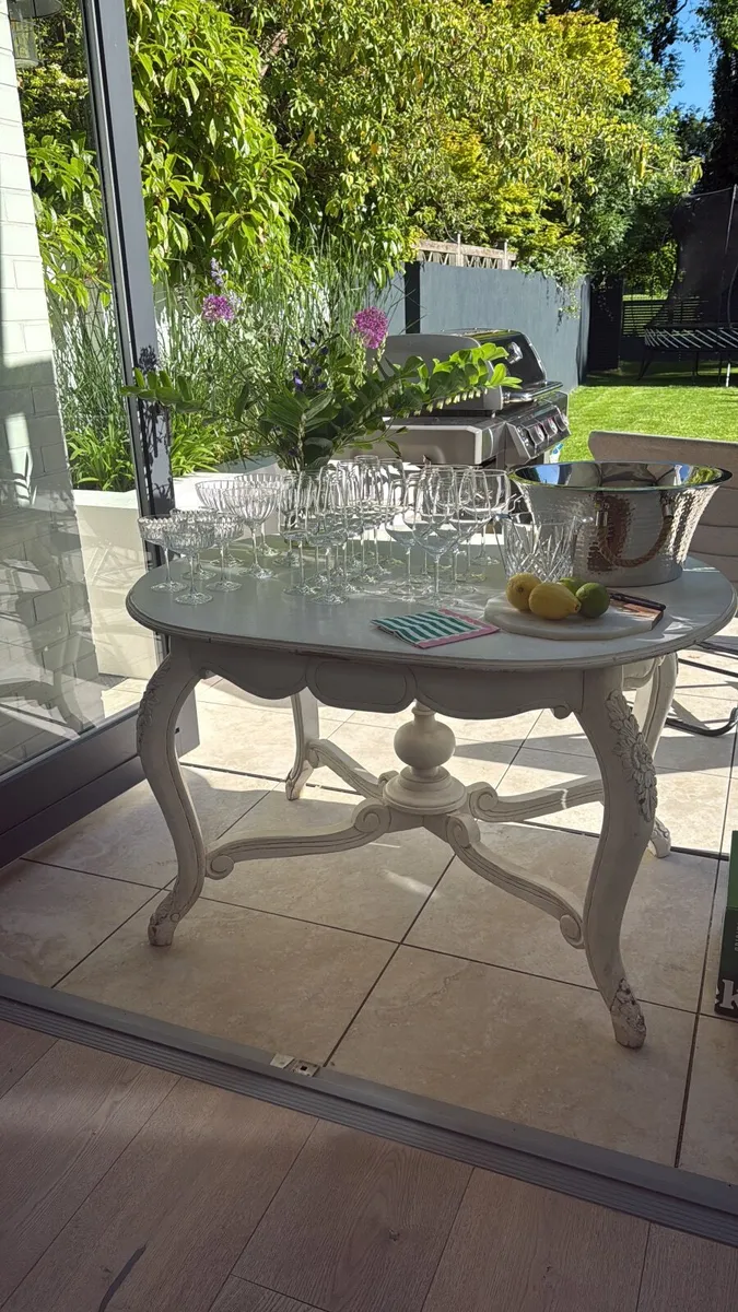 Ex Shop display table 47 width  39 length 30hight - Image 1