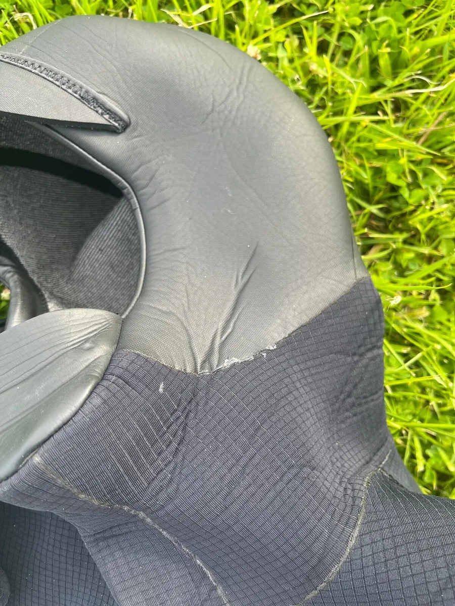 Xcel Infinity Hooded Wetsuit - Image 4