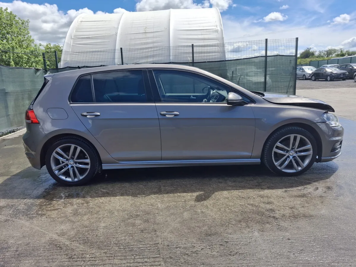 161 VW Golf TDi  Light Damage - Image 2