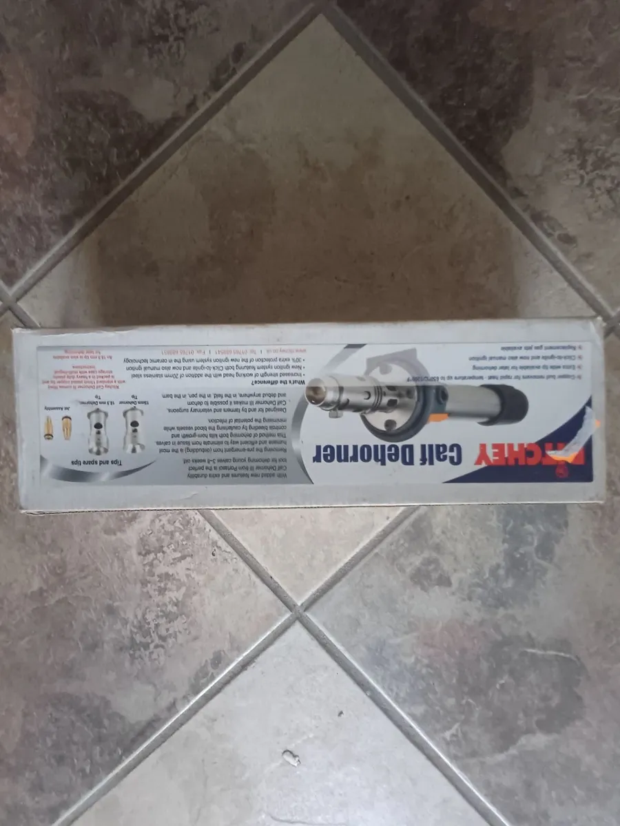 Cattle clippers, Dosing guns, calf gas dishorner, - Image 4