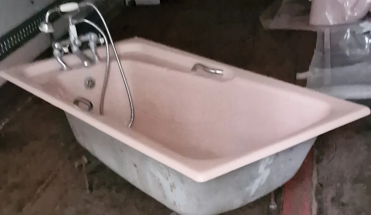Rare Vintage 1967 Armitage Shanks Pink Bathroom - Image 3