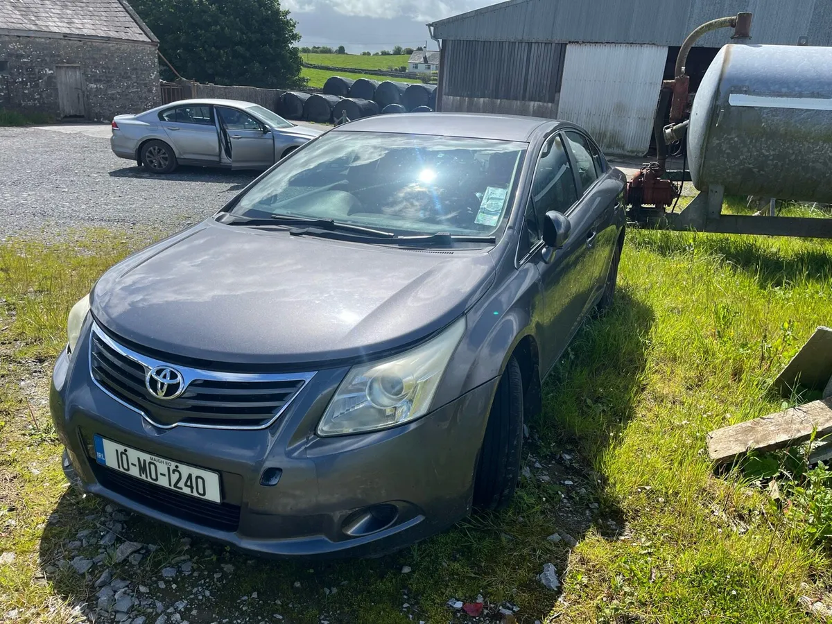 Toyota avensis 2010 for breaking - Image 2