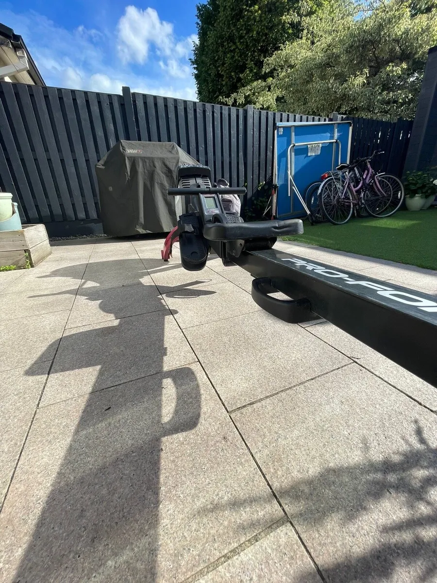 Rowing machine - Image 2