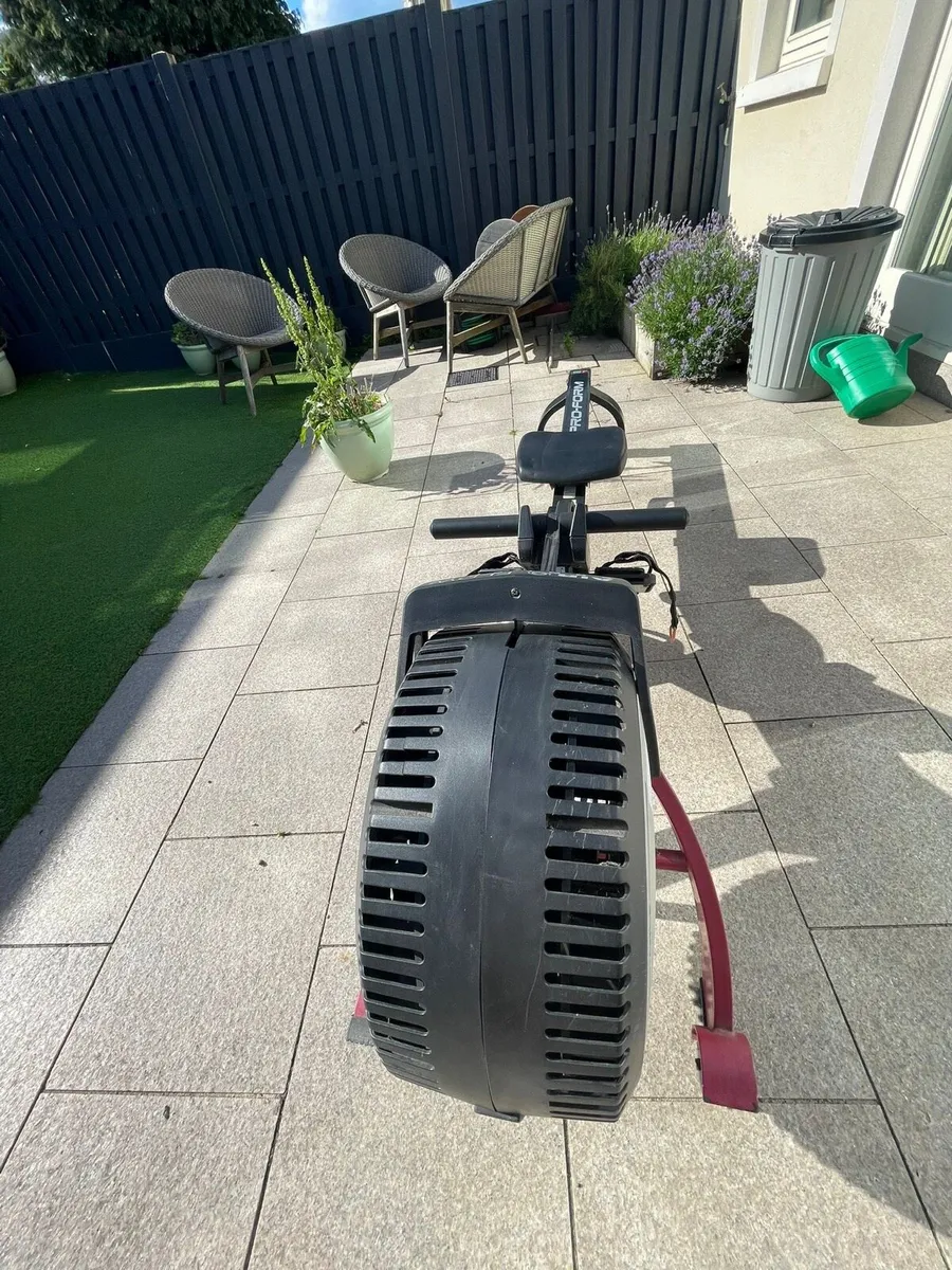 Rowing machine - Image 3