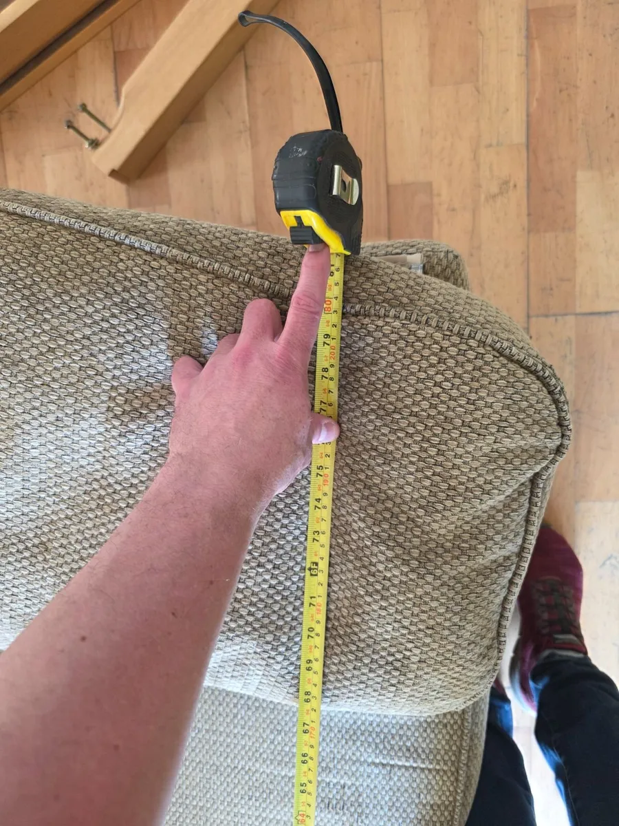 Free sofa suite - Image 3
