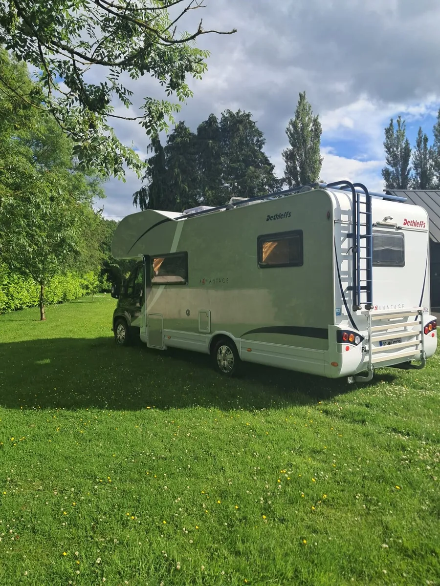 Dethleffs Advantage 6 Berth 6 Belts - Image 3