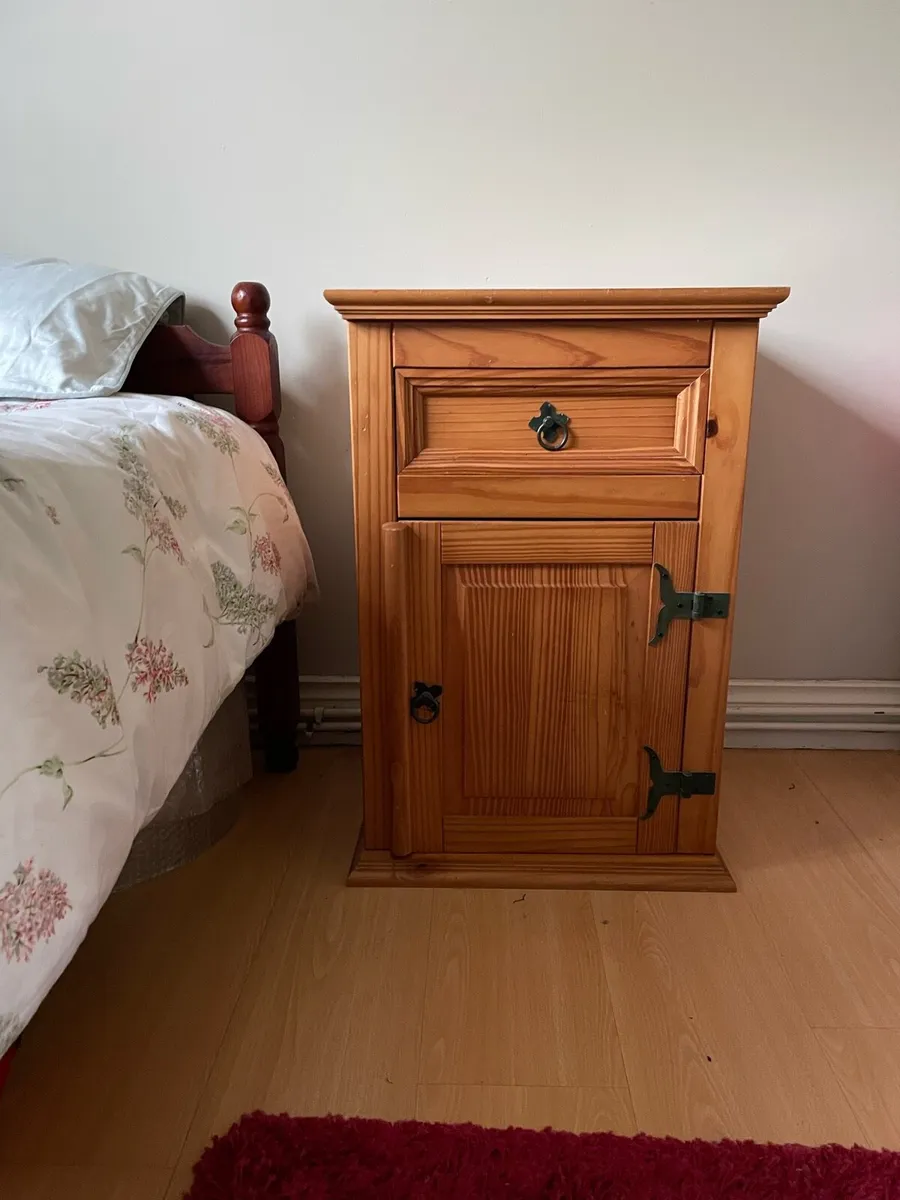 Bedside locker - Image 1