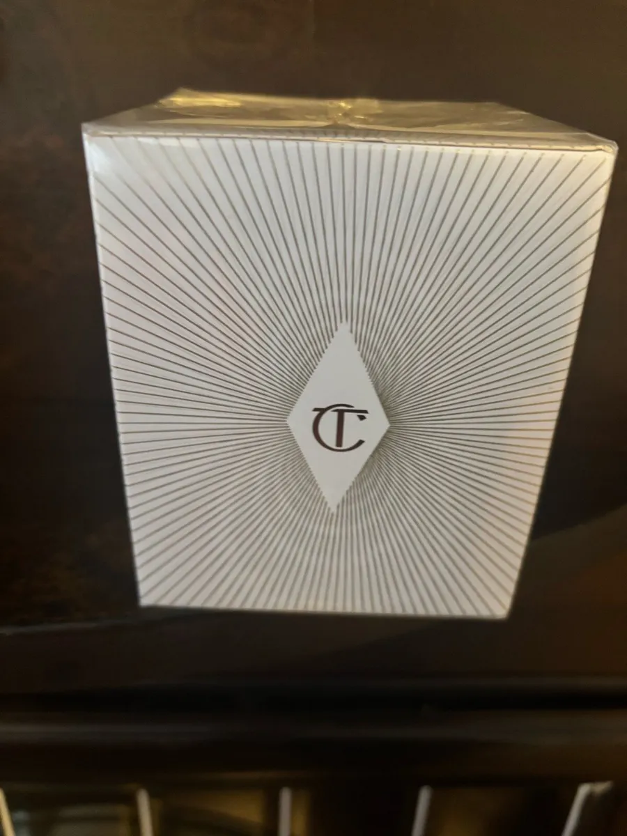 New Charlotte Tilbury perfume bought for 150 euro - Image 4