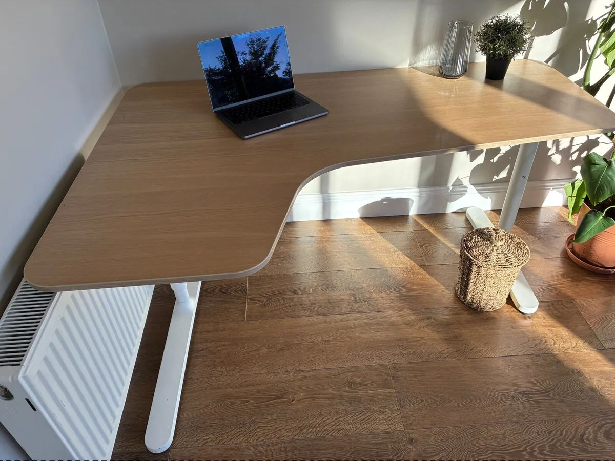 Desk - Image 4