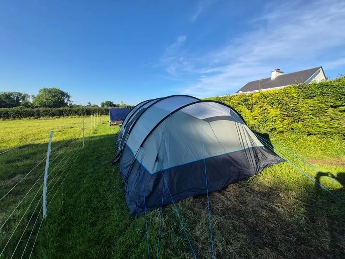 tent - Image 3
