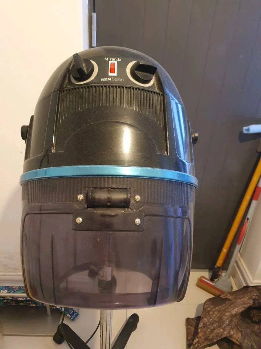 Hood dryer - Image 1