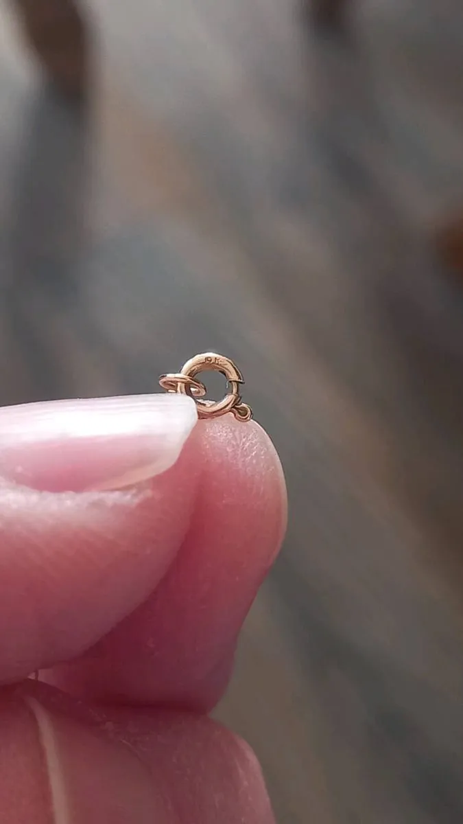 9ct gold necklace. - Image 2