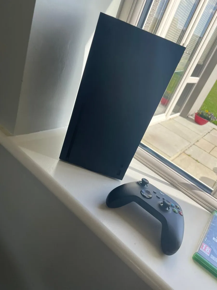 XBOX SERIES  X - Image 1