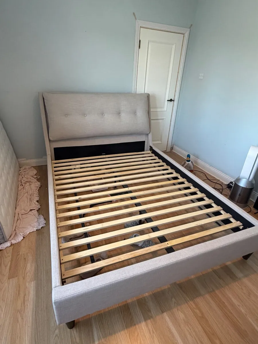 Bed frame - Image 2
