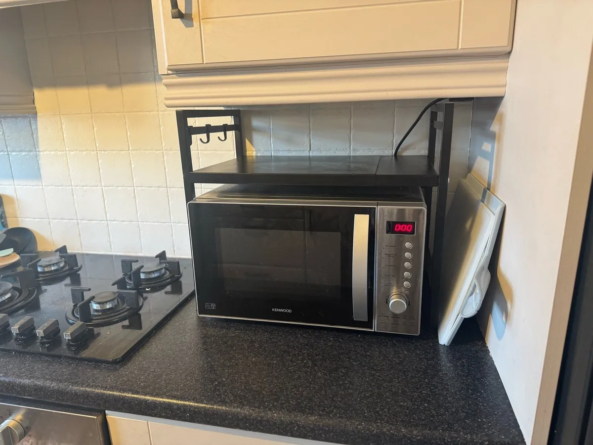 Microwave - Image 1