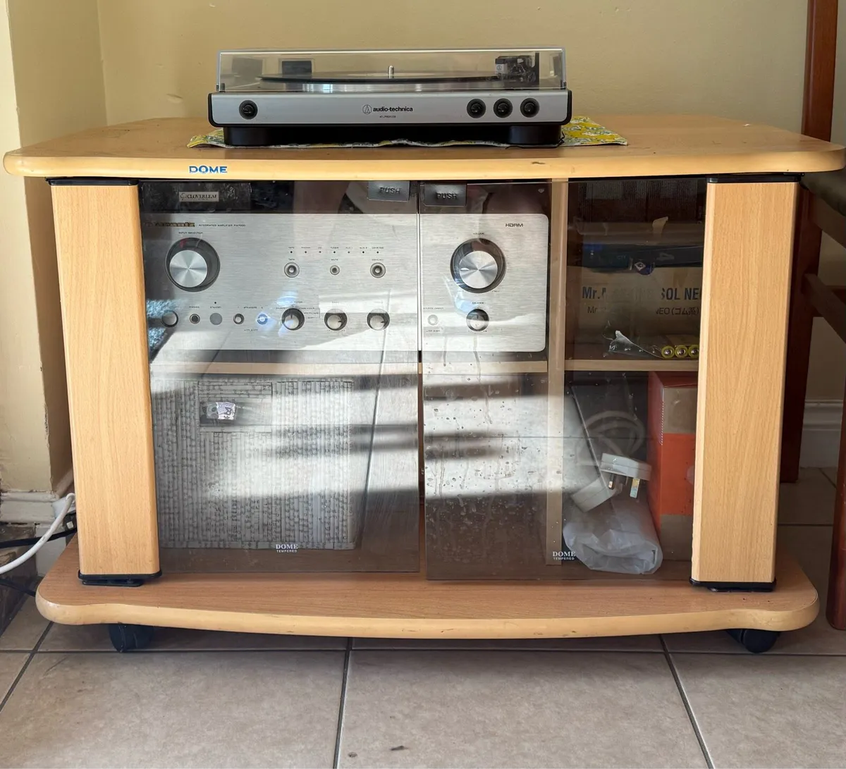 TV/AV/HiFi Unit - DOME - Image 1