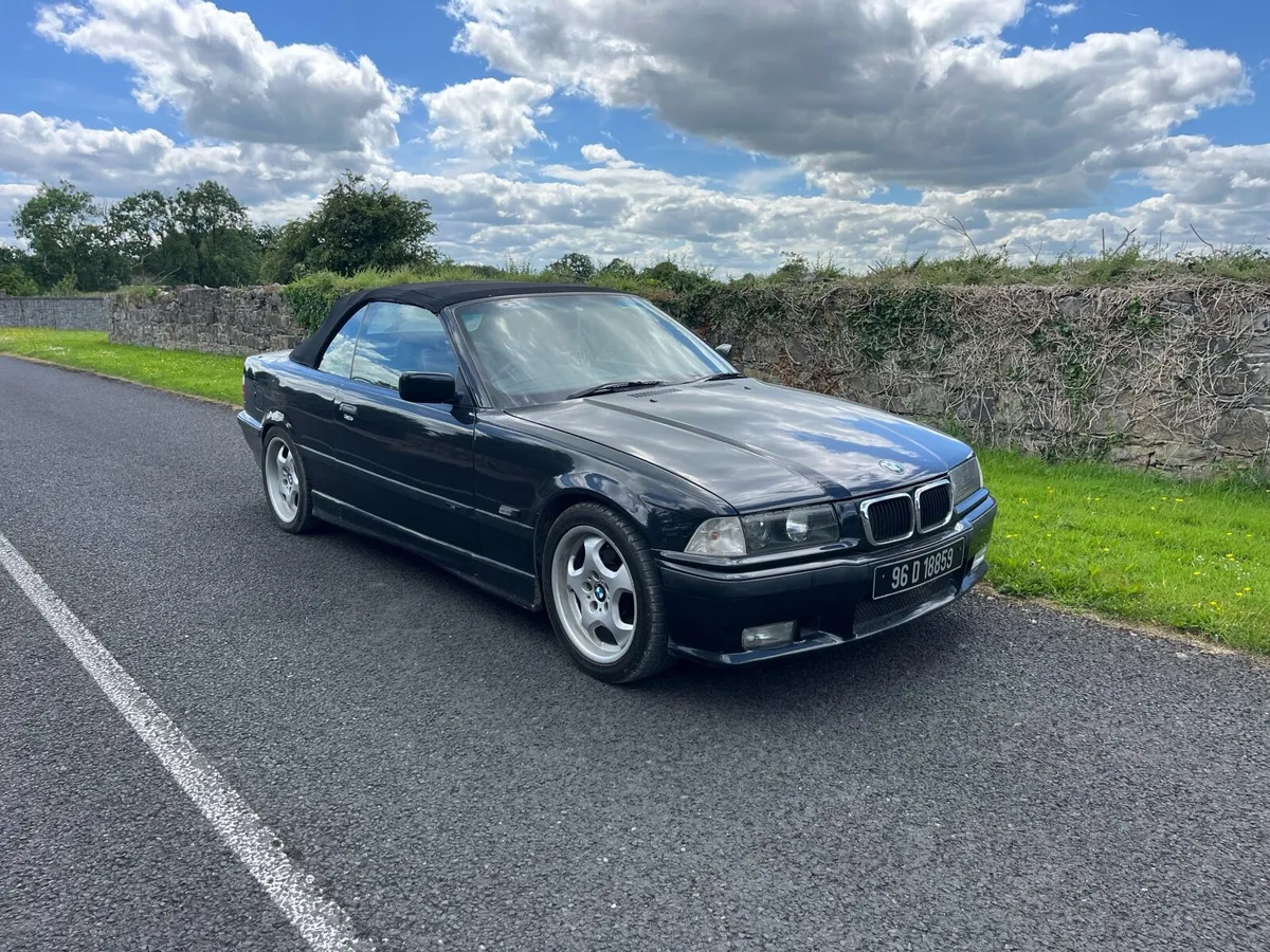 BMW E36 320i convertible - Image 2