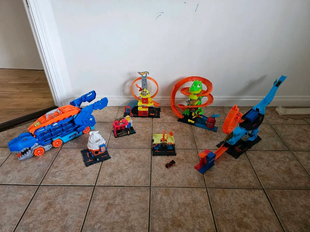 Hot wheels - Image 1