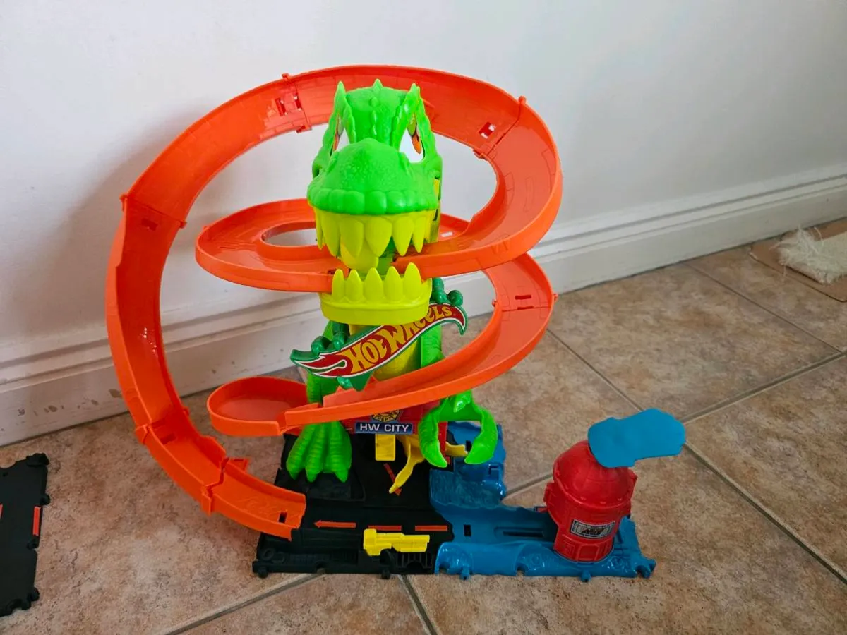 Hot wheels - Image 3
