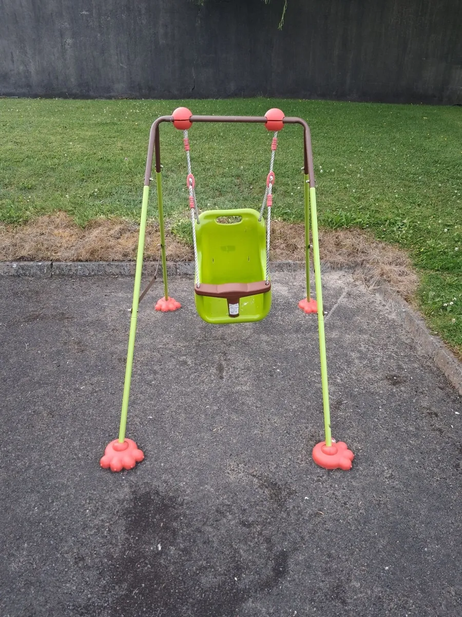 Baby swing