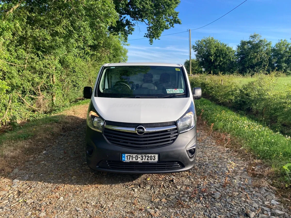 17 vivaro low mileage - Image 2
