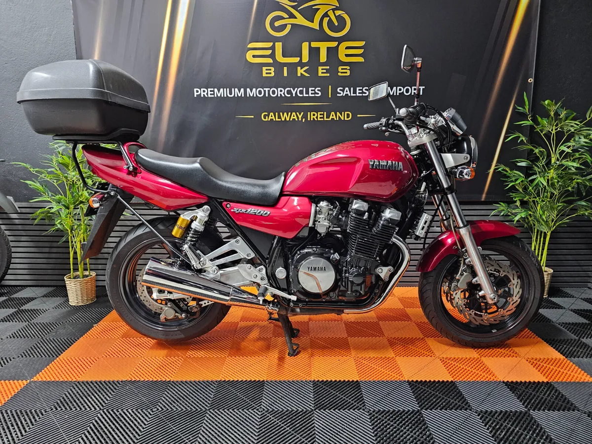 Yamaha XJR 1200 - Image 1