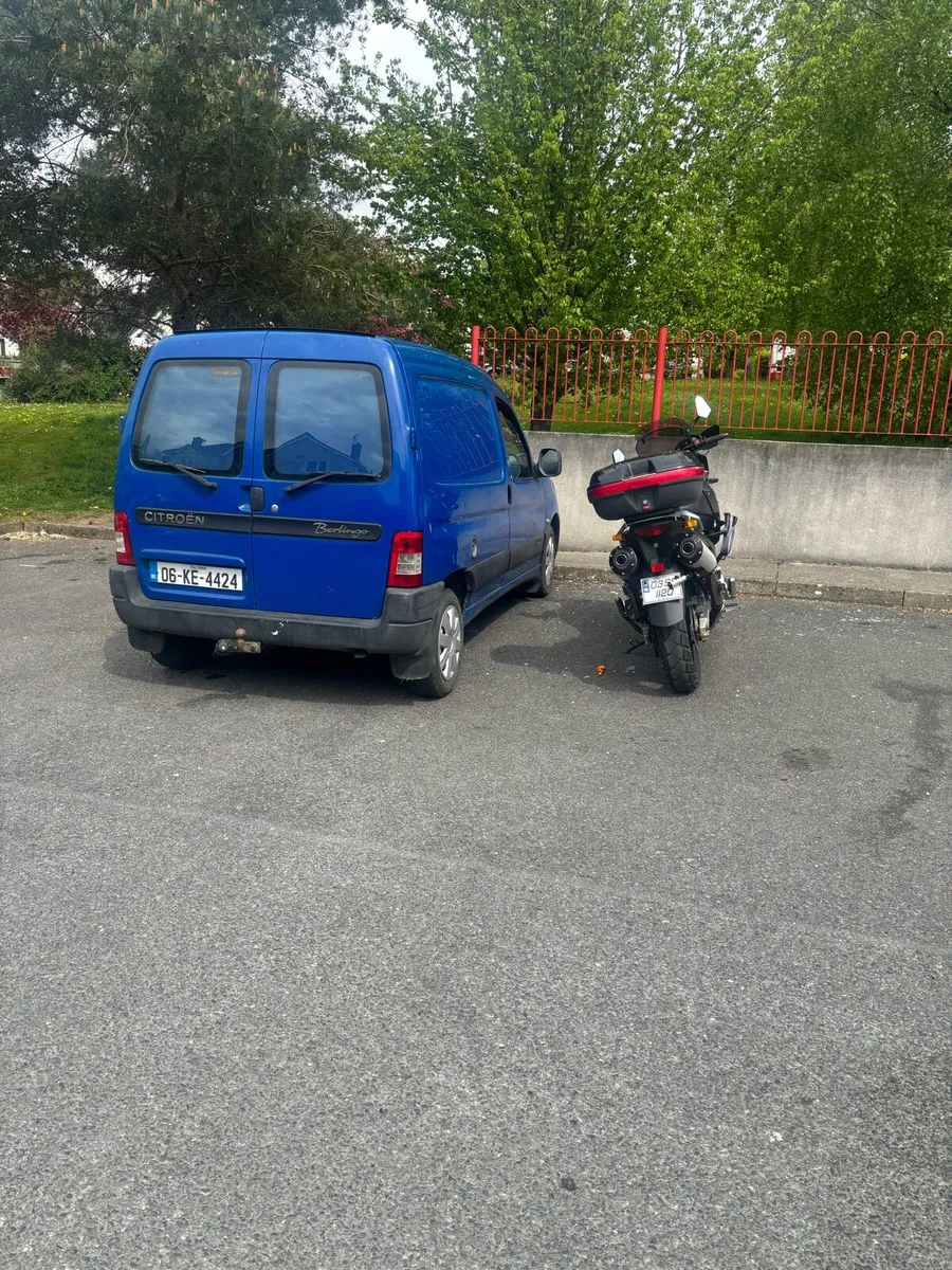 Van - Image 3