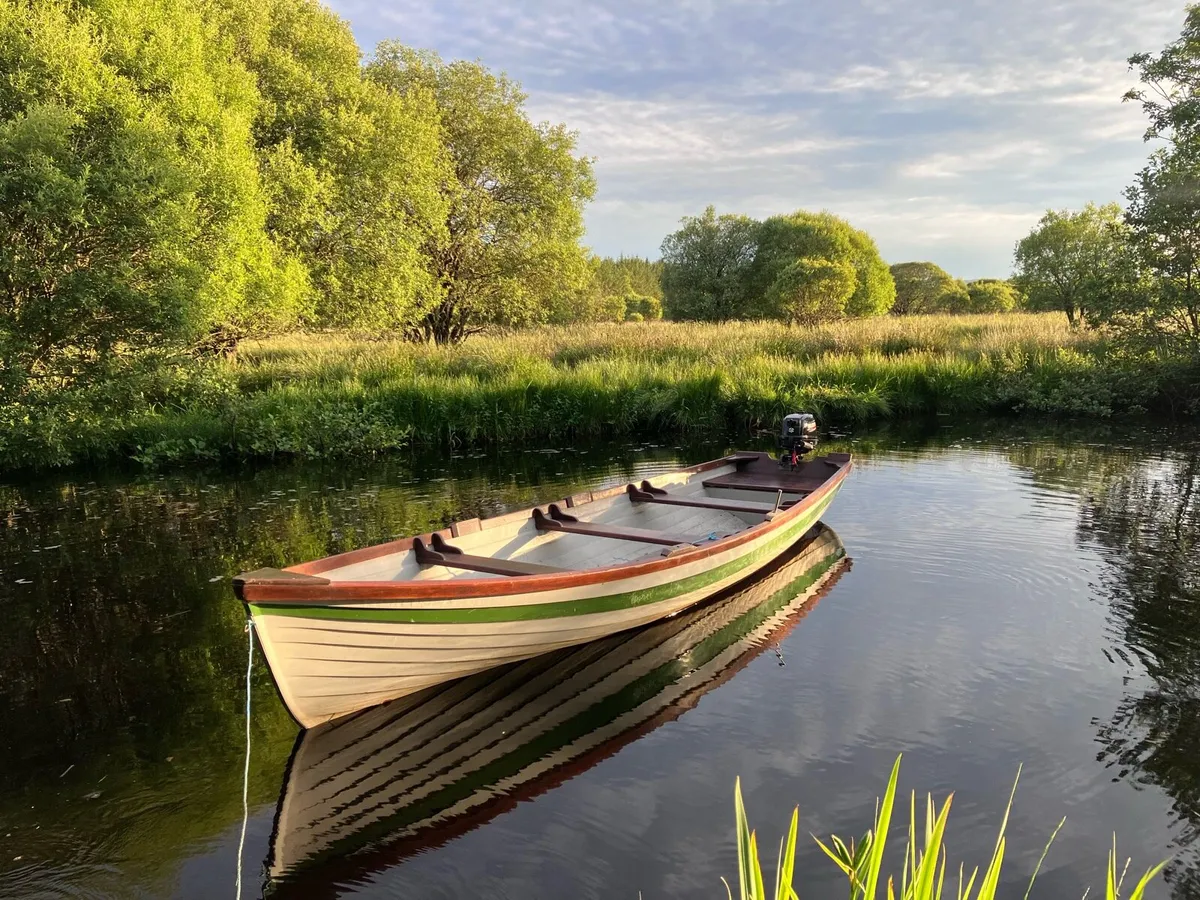 19ft lake boat - Image 2