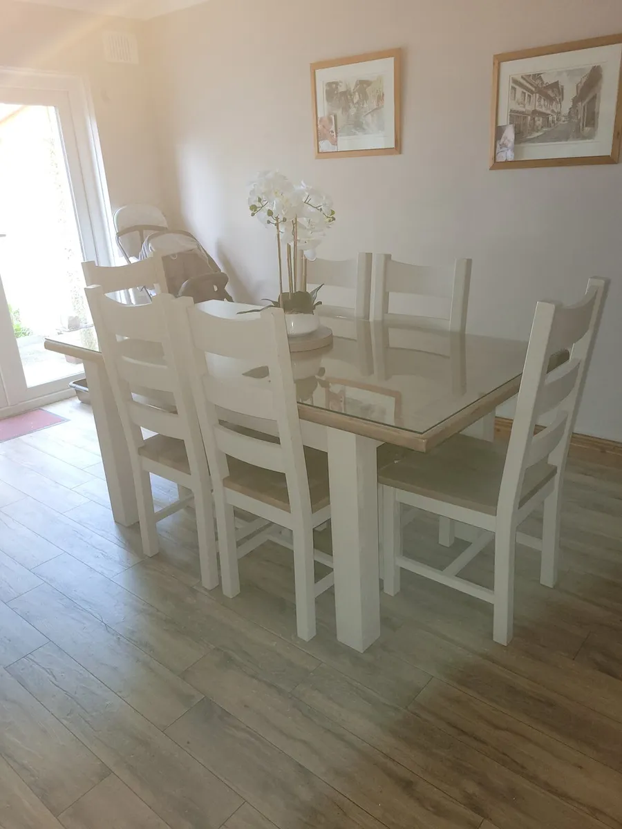 Solid wood Kitchen table and chairs - Image 2