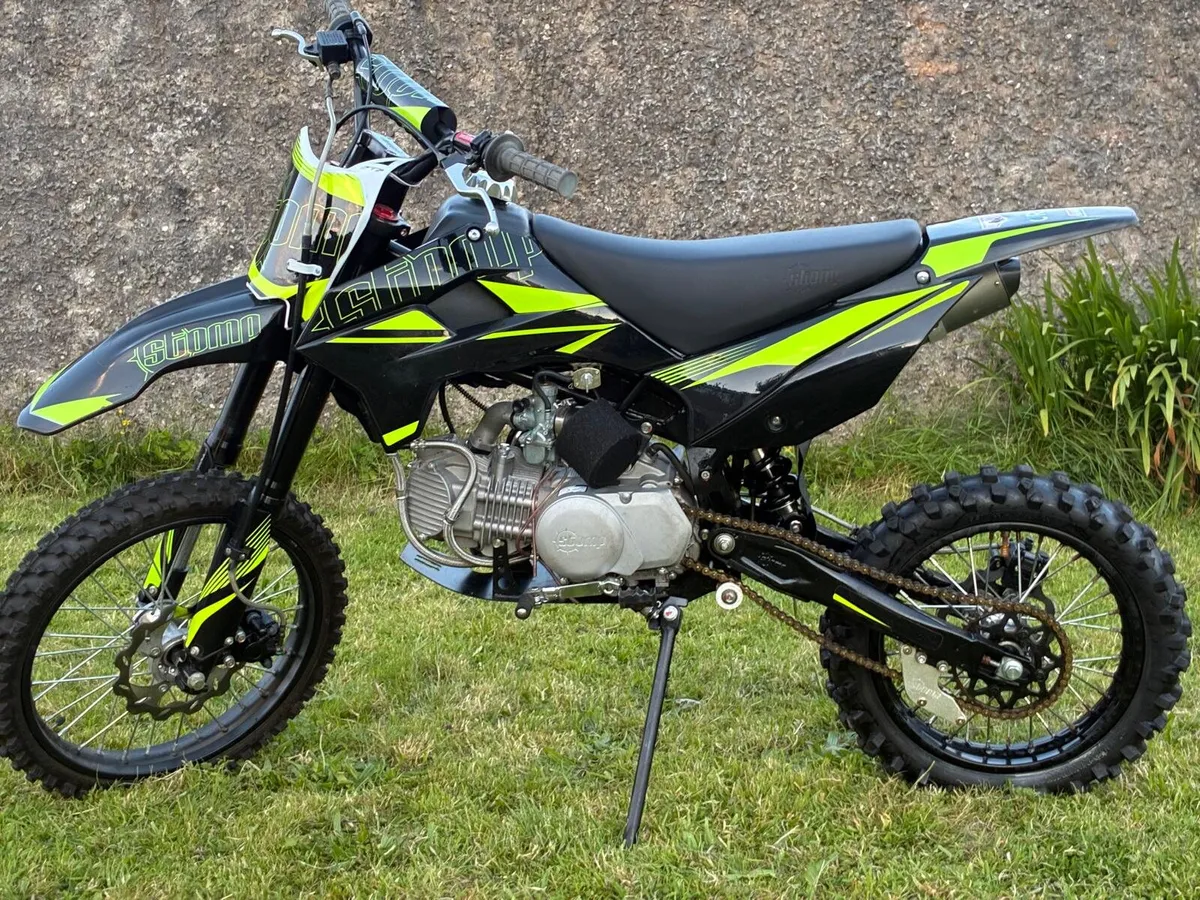 Stomp Z3 160cc Pitbike - Image 1