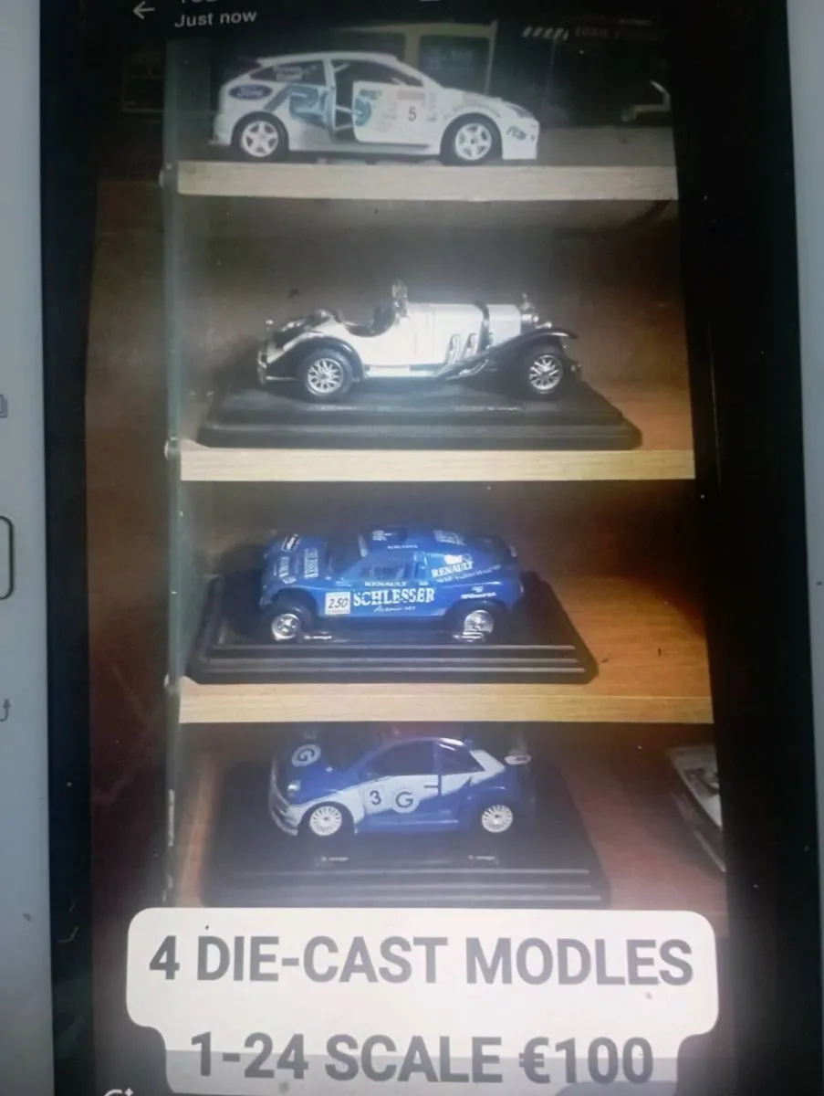 4 DIE-CAST MODLE 1-24 SCALE SELLING AS A JOBLOT. - Image 1