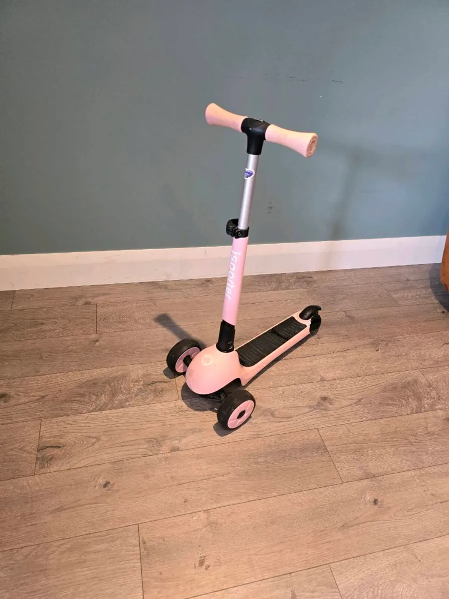 Pink scooter - Image 1