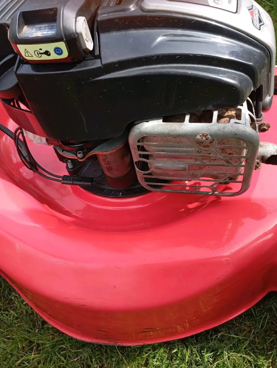 Morrison self-drive lawnmower - Image 3
