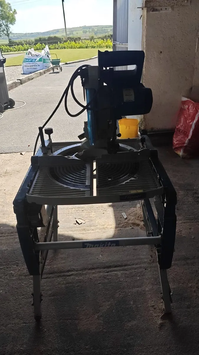 Reversible table saw - Makita - Image 2