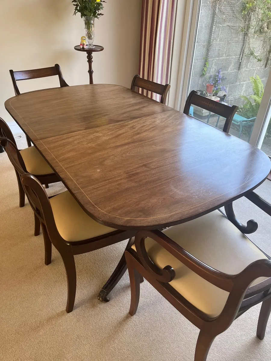 Dining room table and chairs - Image 2